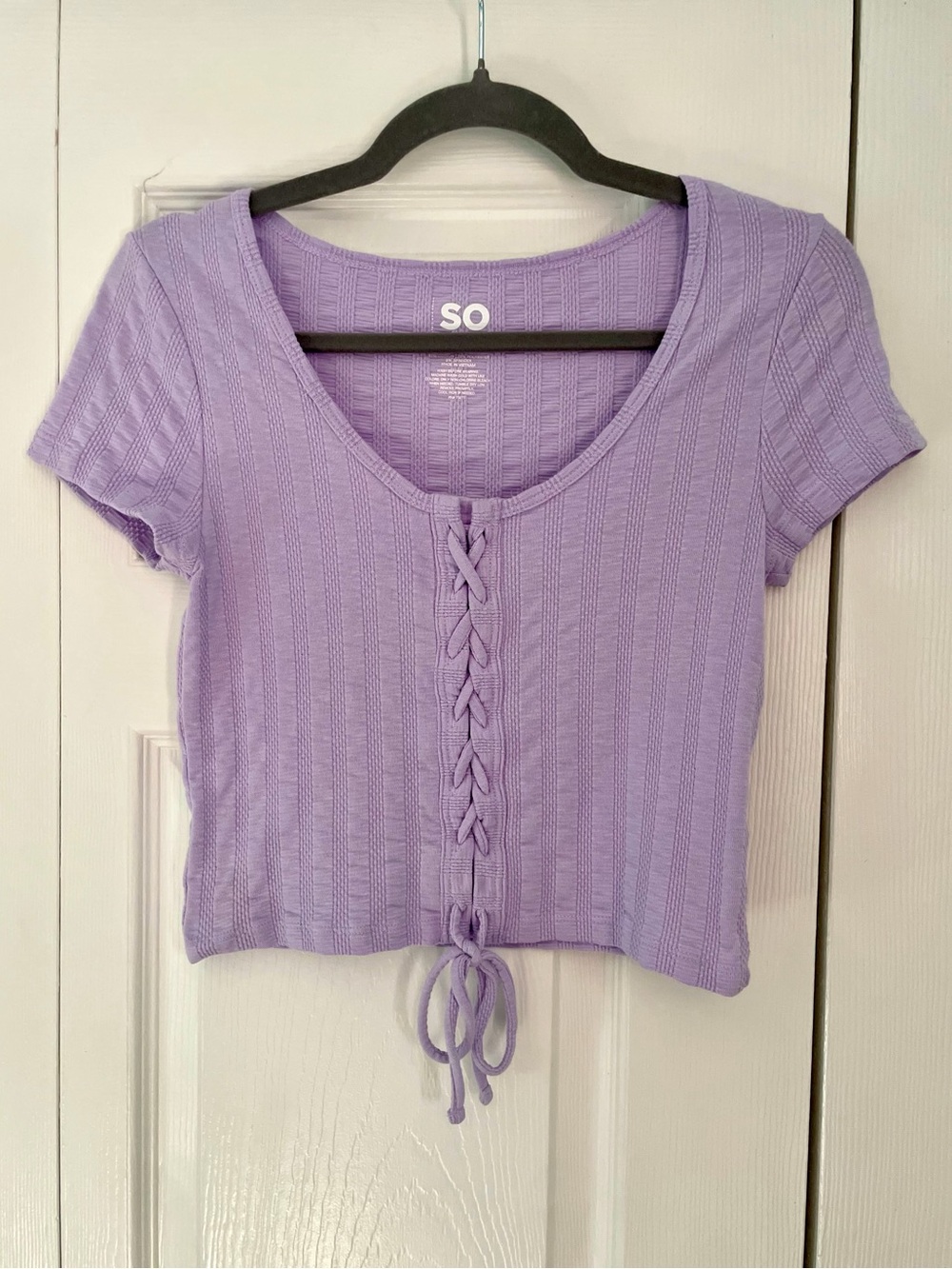 SO Lavender Ribbed Lace-Up Crop Top